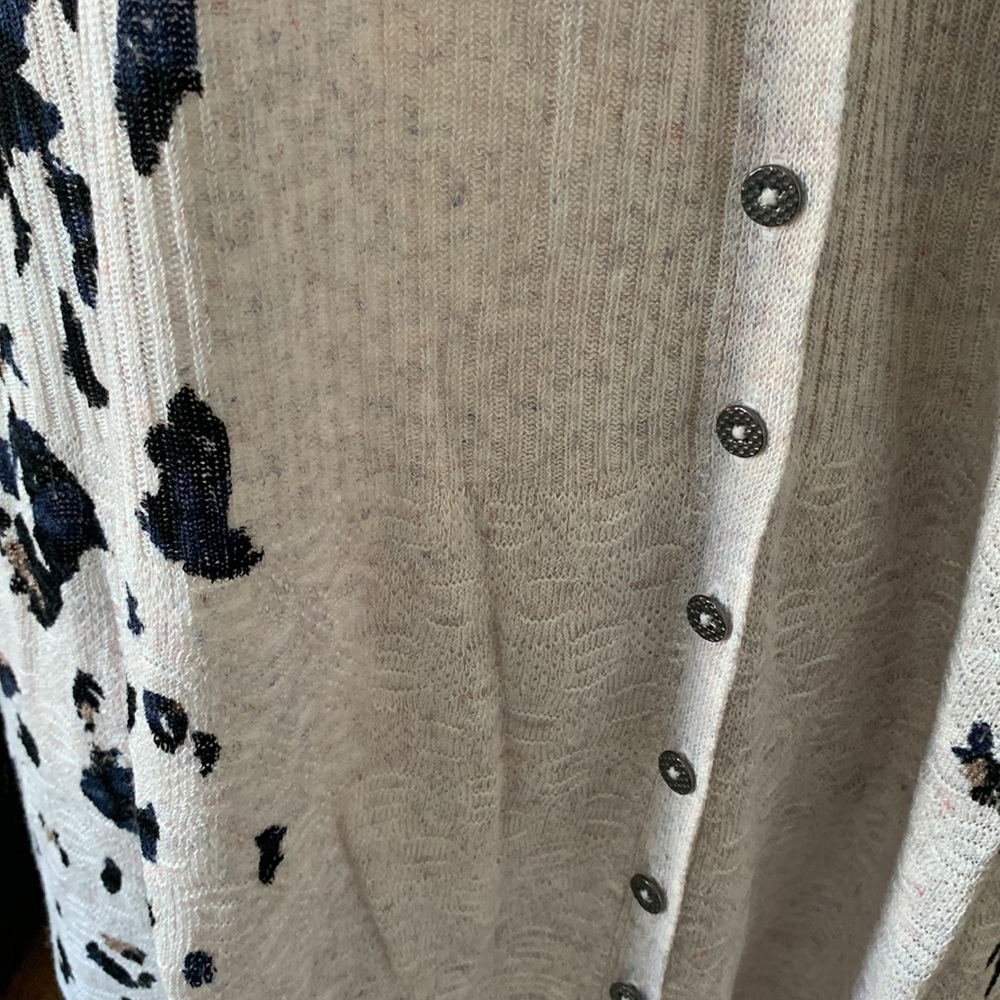 🌺NIC + ZOE CARDIGAN🌺 - Picture 2 of 9